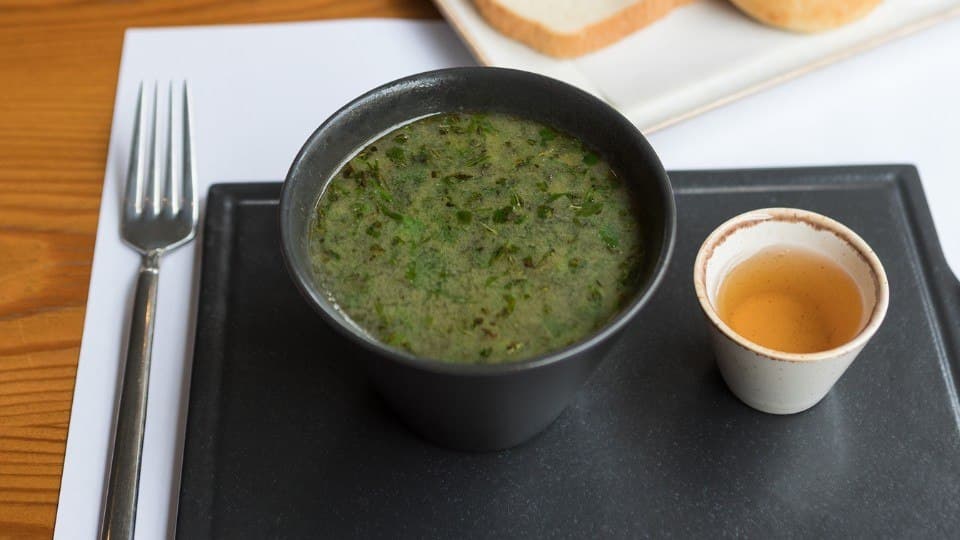 Schon einmal versucht eine Suppe mit der Gabel zu essen?